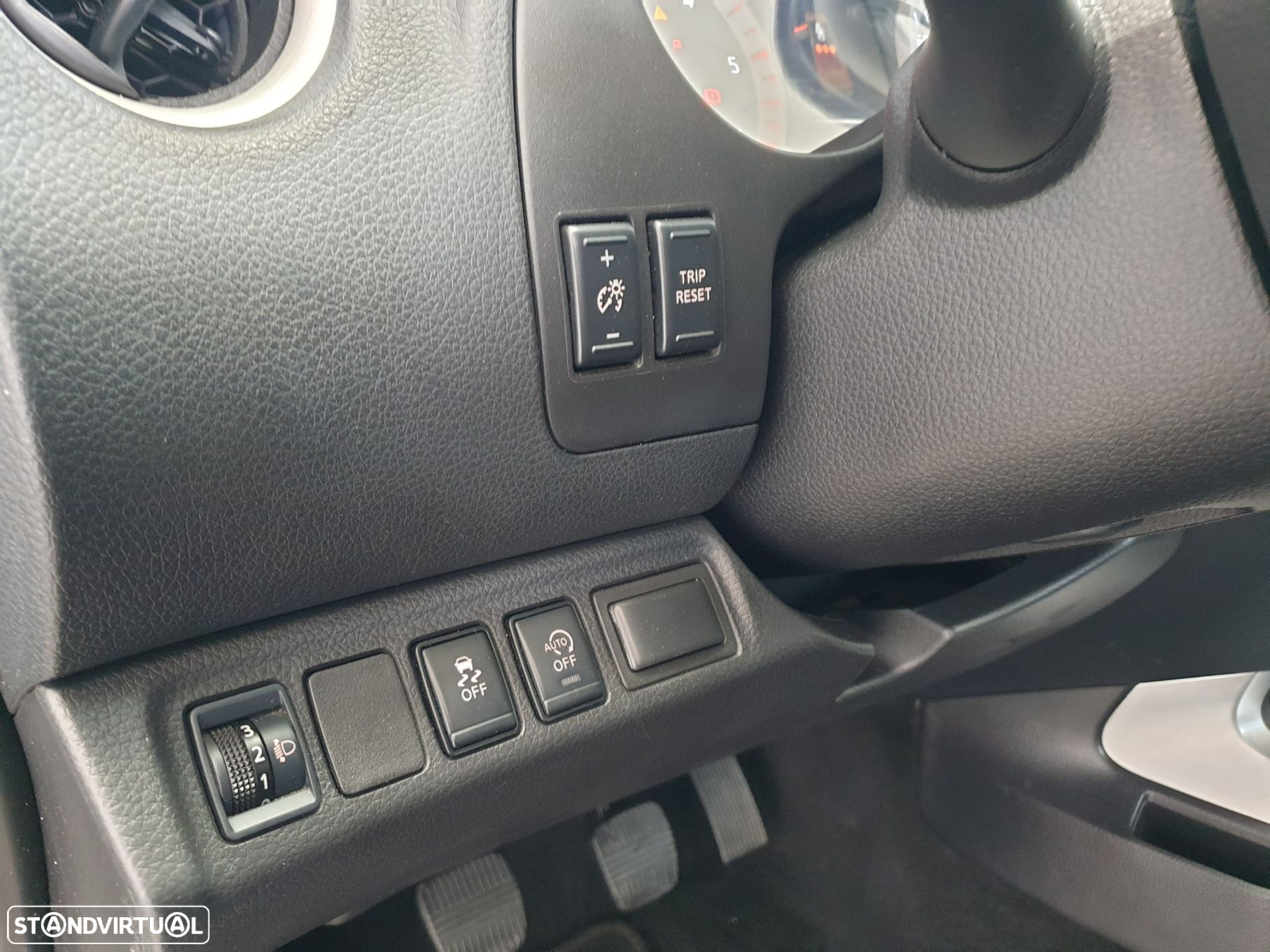 Nissan Navara 2.3 dCi CD 4WD CC Visia B.Dif - 10
