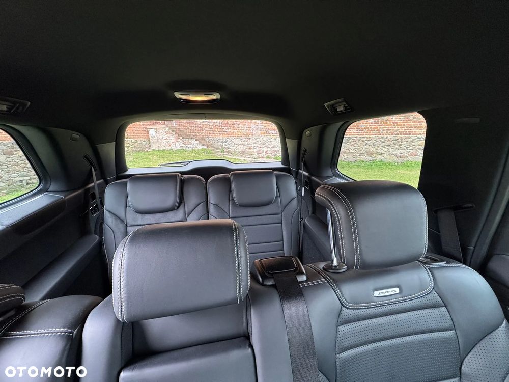 Mercedes-Benz GLS - 25