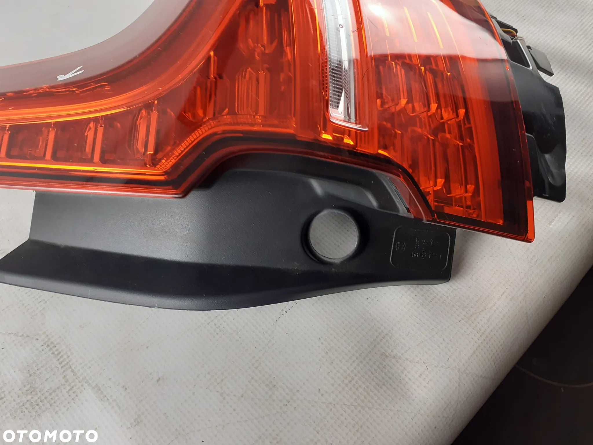 Lampa tylna PRAWA Volvo V60 II 2018-2019 Europa. - 13