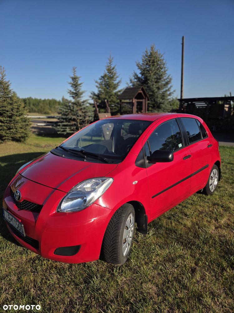 Toyota Yaris - 4