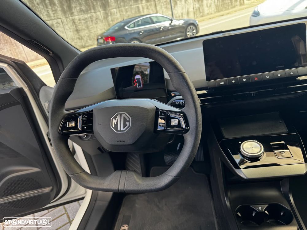 MG MG4 4 Standard - 12