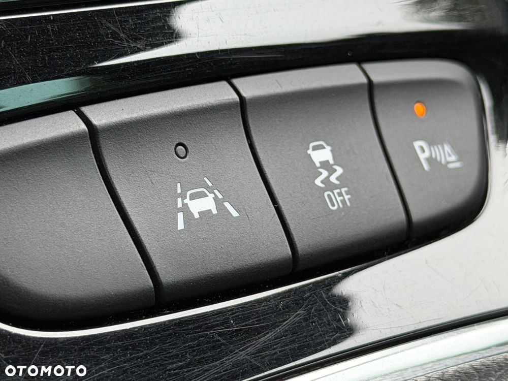 Opel Astra 1.4 Turbo Dynamic - 21