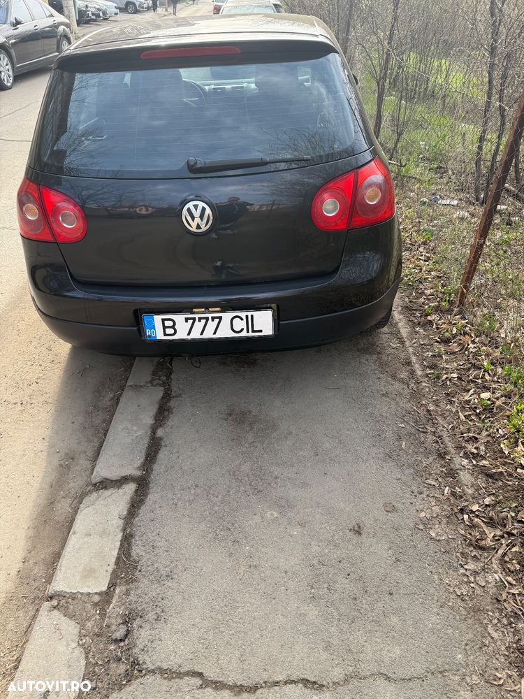 Volkswagen Golf 1.9 TDI DSG Individual - 5