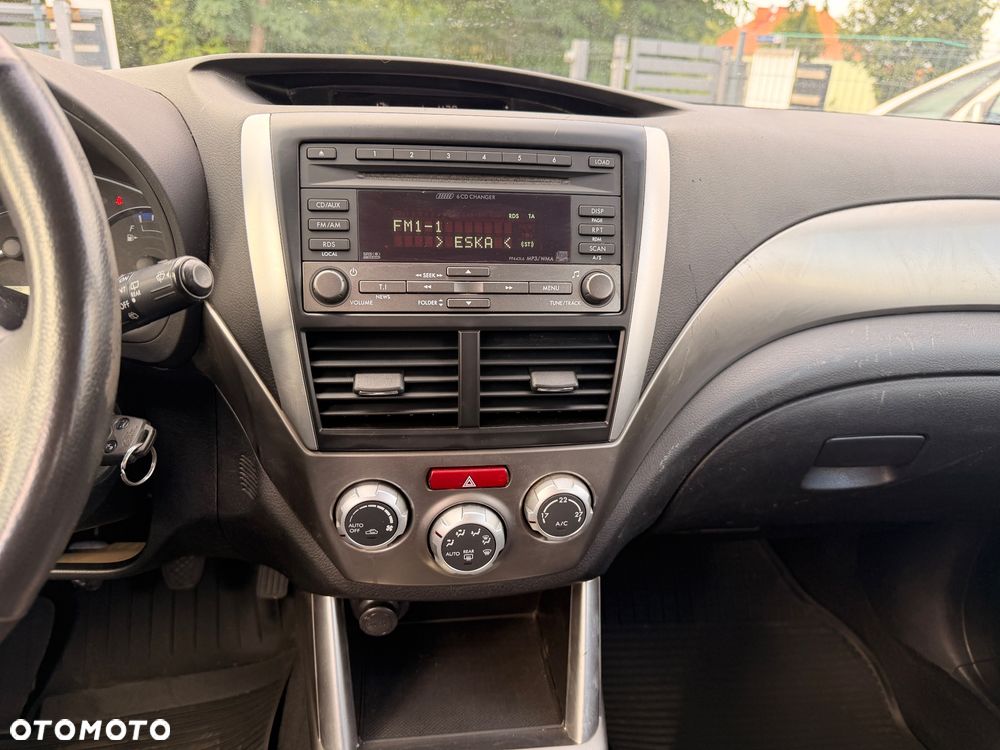 Subaru Forester 2.0 XA TRE - 22