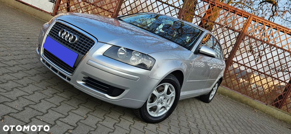 Audi A3 Sportback 1.6 Attraction - 1