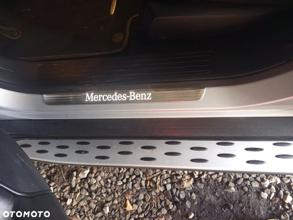 Mercedes-Benz ML 350 BlueTec 4-Matic - 6