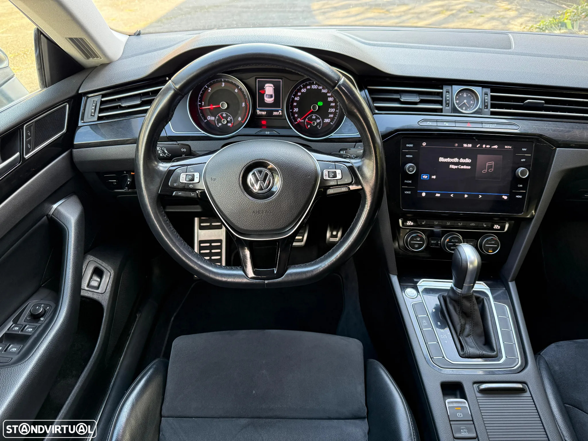 VW Arteon 2.0 TDI R-Line DSG - 40