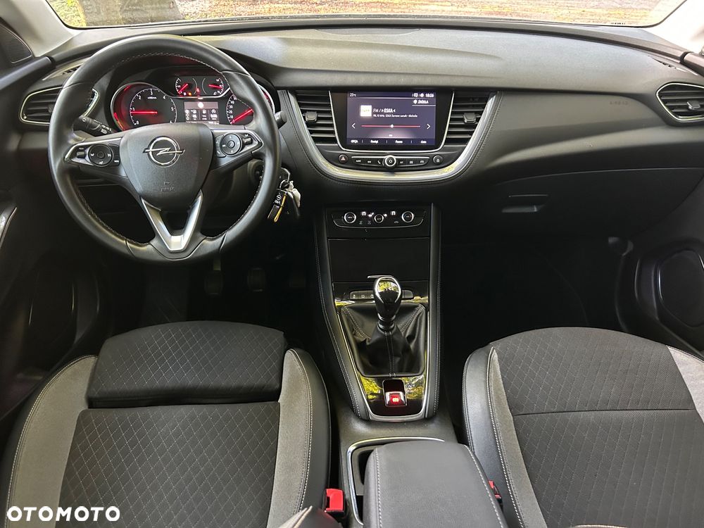 Opel Grandland X 1.5 D Start/Stop Business Elegance - 18