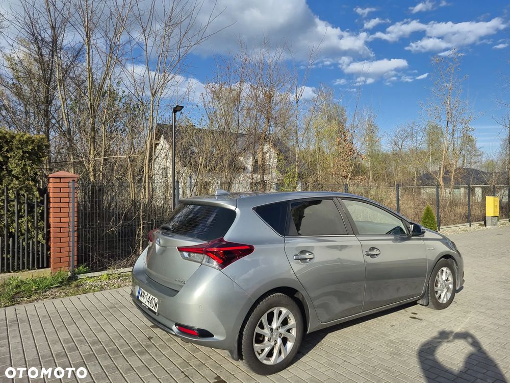 Toyota Auris Hybrid 135 Prestige - 7