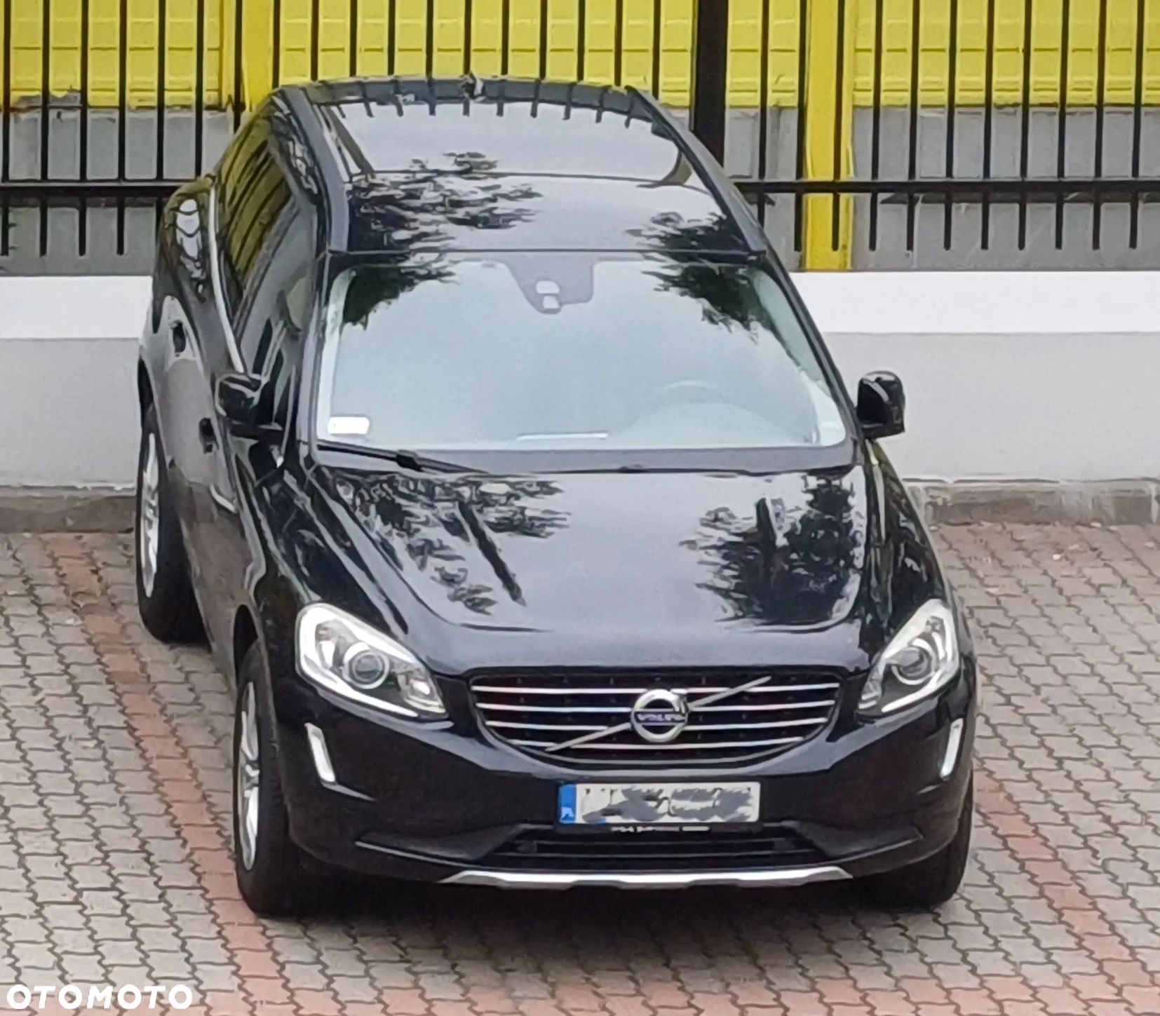 Volvo XC 60 D5 AWD Momentum - 1