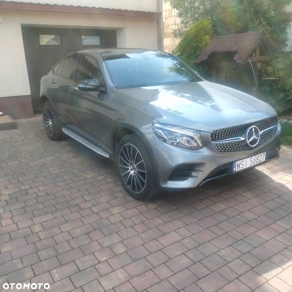 Mercedes-Benz GLC 300 4Matic 9G-TRONIC AMG Line - 2