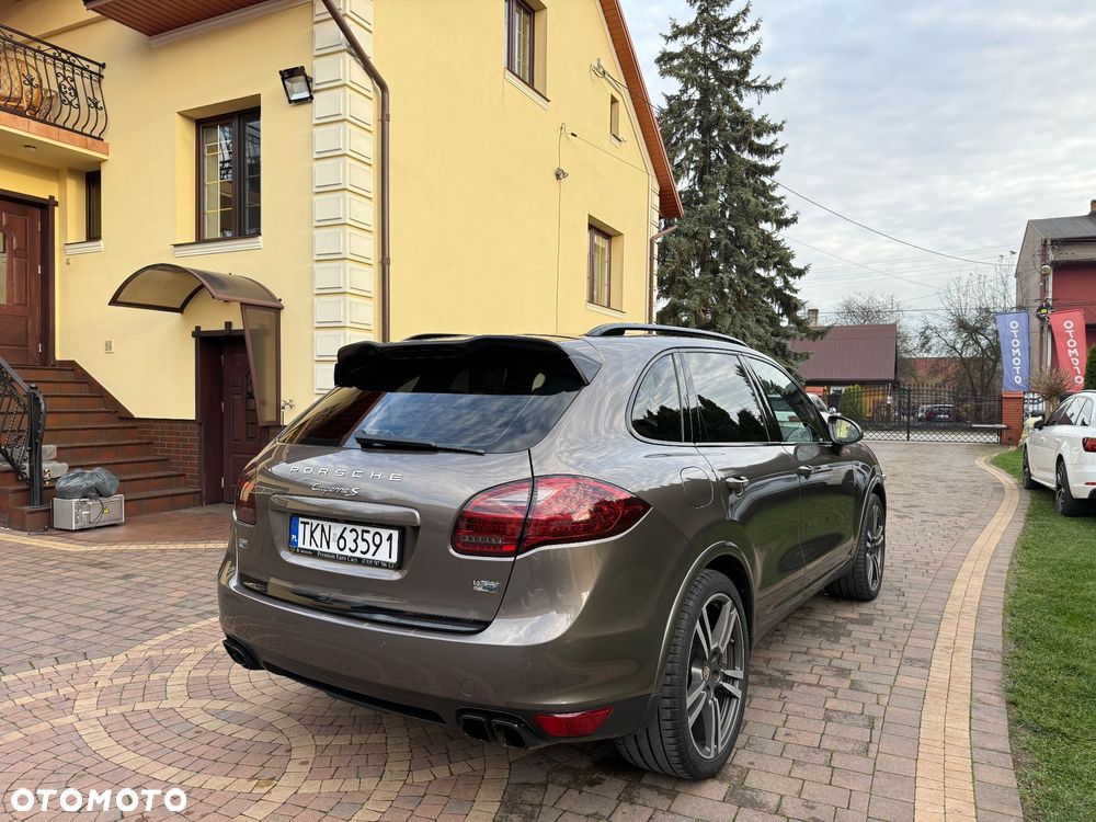 Porsche Cayenne S Diesel - 9