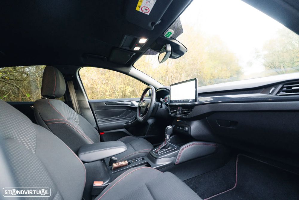 Ford Focus 1.0 EcoBoost Hybrid Aut. ST-LINE - 48