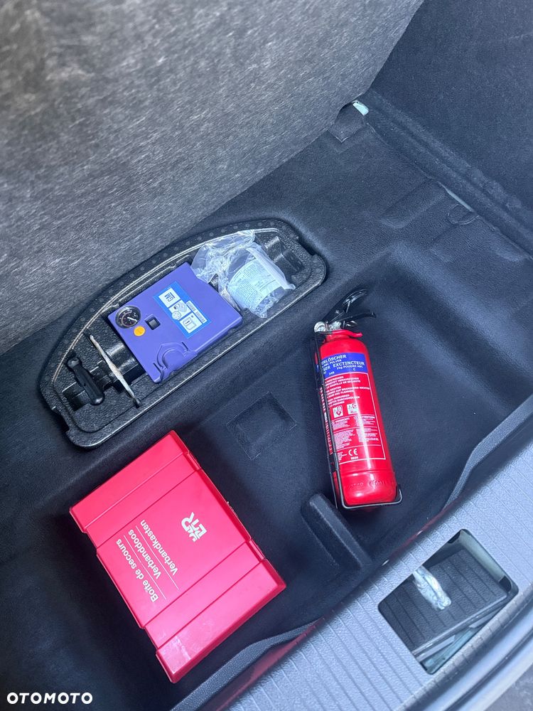 Opel Astra 1.4 Turbo Edition Sport - 24