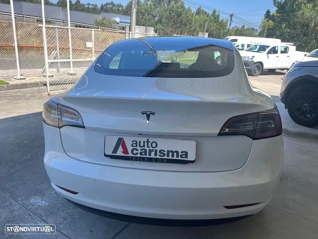 Tesla Model 3 - 6