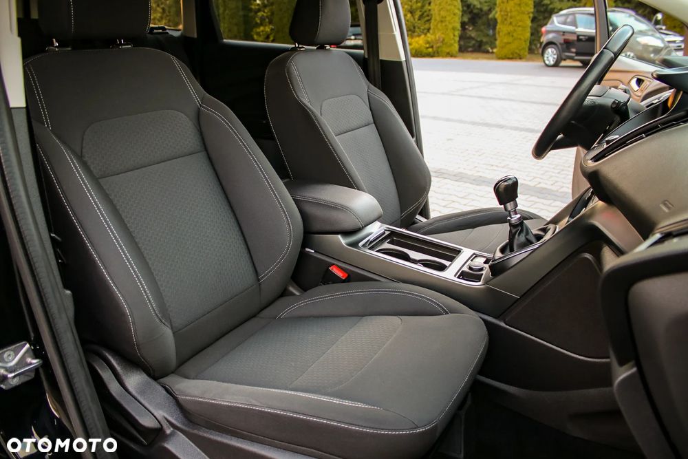 Ford Kuga 1.5 EcoBoost 2x4 Titanium - 20