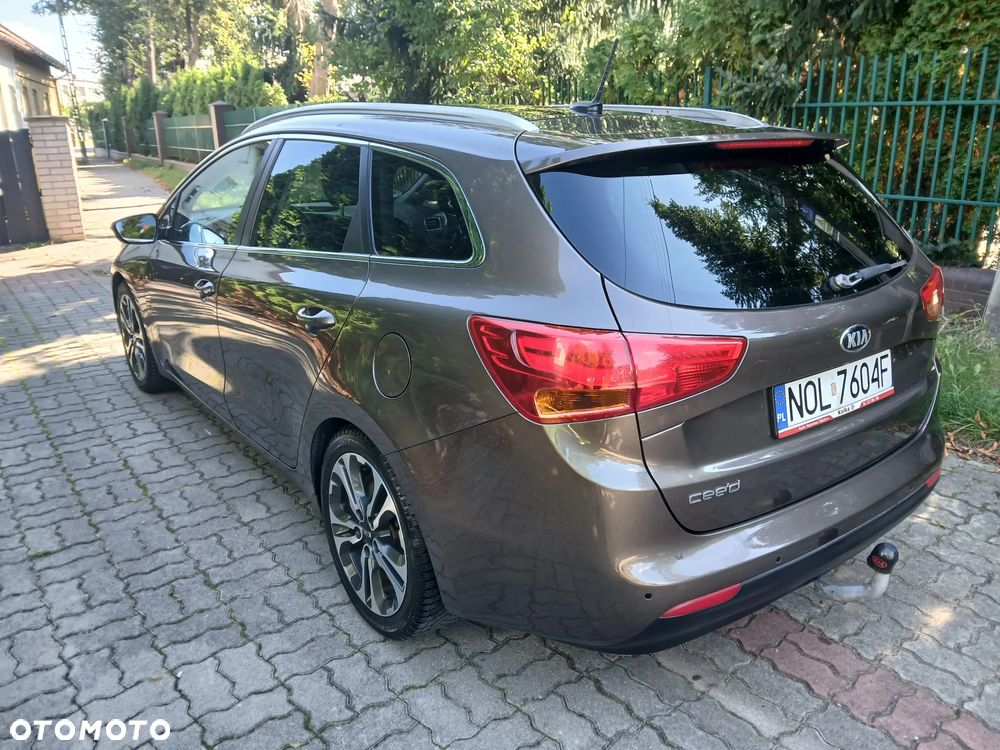 Kia Ceed 1.6 GDI DCT Platinum Edition - 4