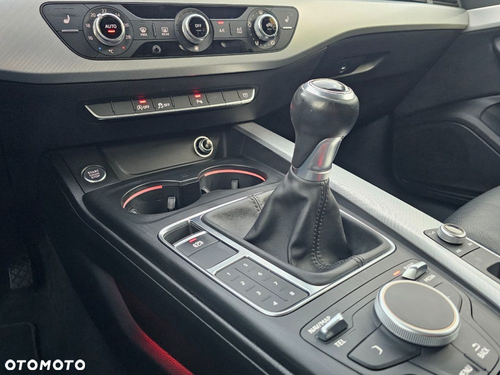 Audi A4 Avant 2.0 TDI Sport - 22