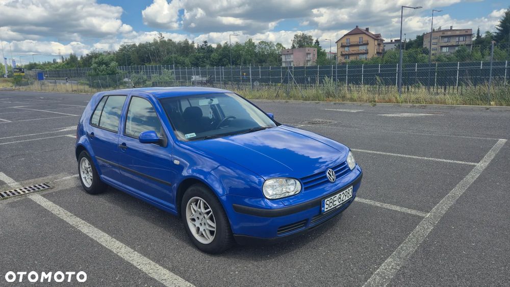 Volkswagen Golf 1.6 Comfortline - 2