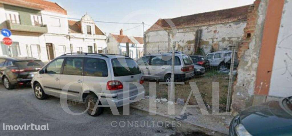 Armazém no Montijo /  Afonsoeiro - Grande imagem: 2/11