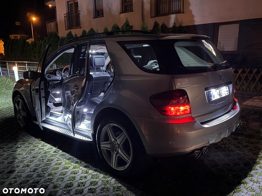 Mercedes-Benz ML 500 4-Matic - 38