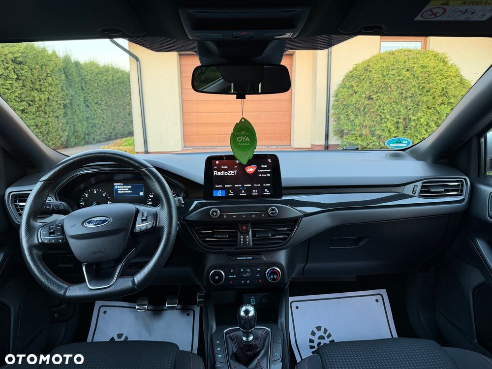 Ford Focus 1.5 EcoBlue Start-Stopp-System ST-LINE - 22