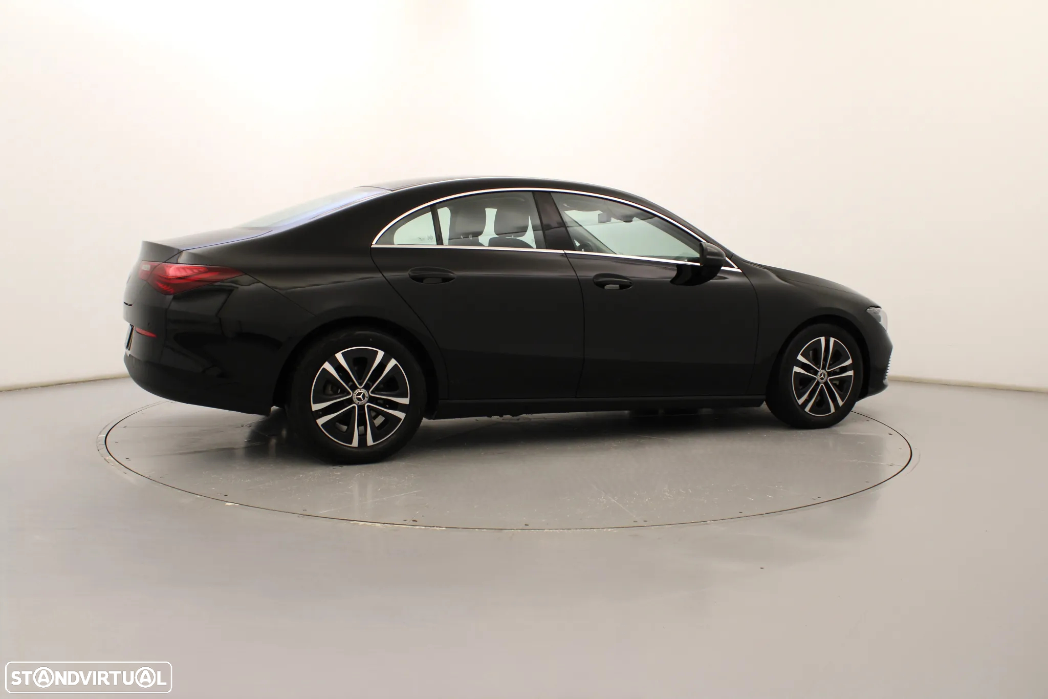 Mercedes-Benz CLA 180 d - 5