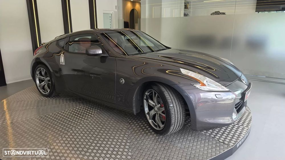 Nissan 370 Z Black Edition - 18