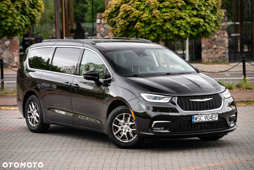 Chrysler Pacifica - 3