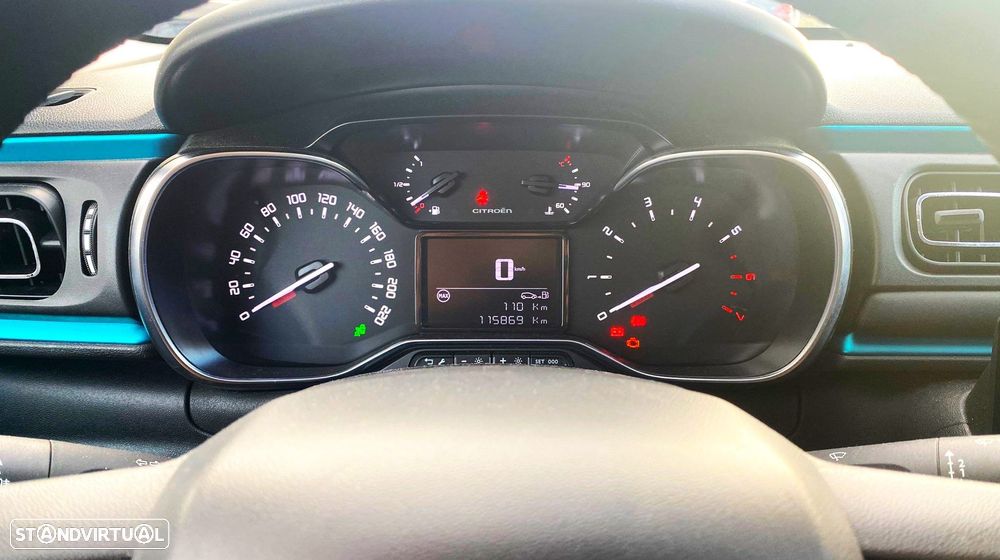 Citroën C3 1.2 PureTech Shine - 9