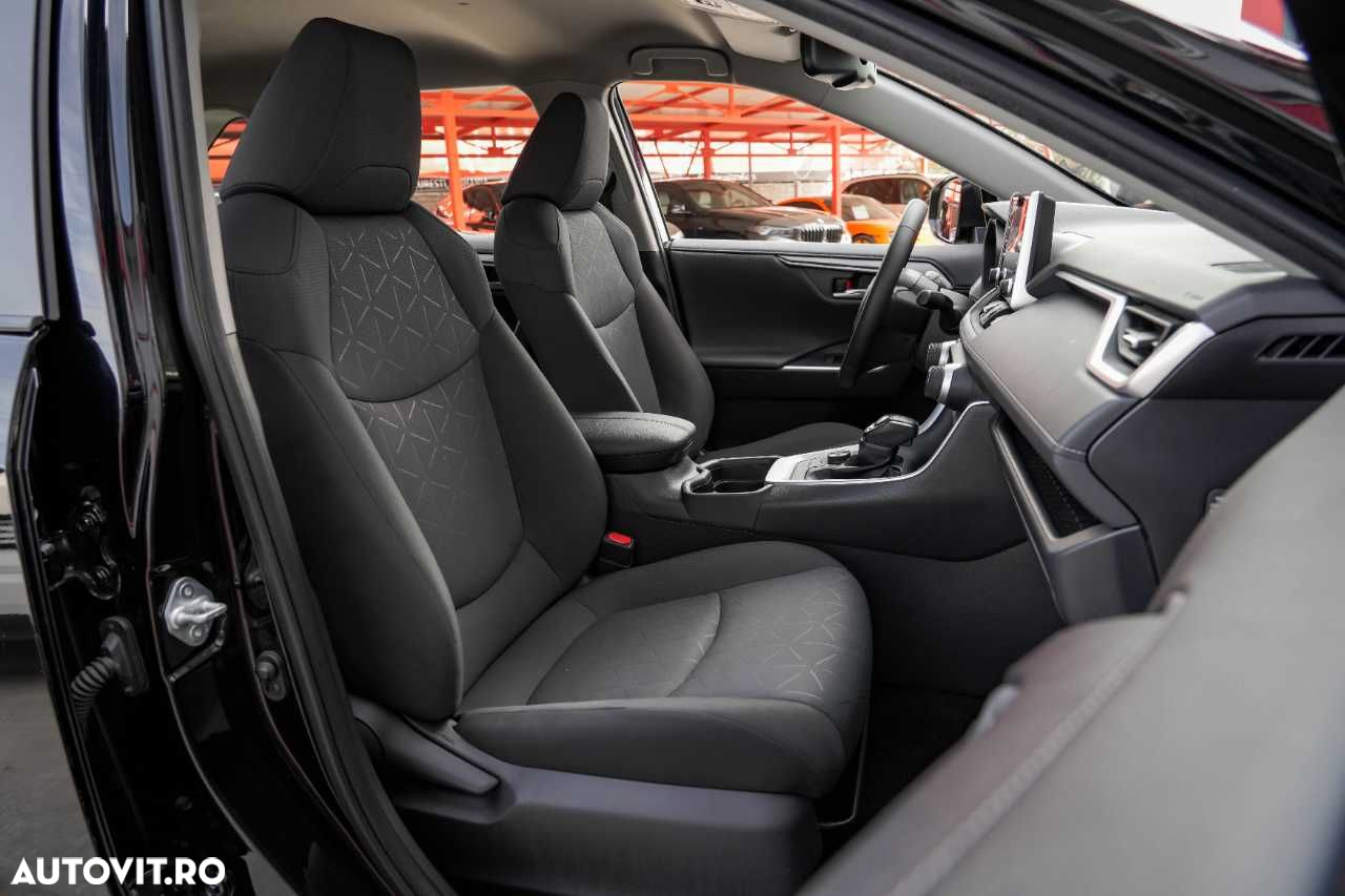 Toyota RAV4 - 12