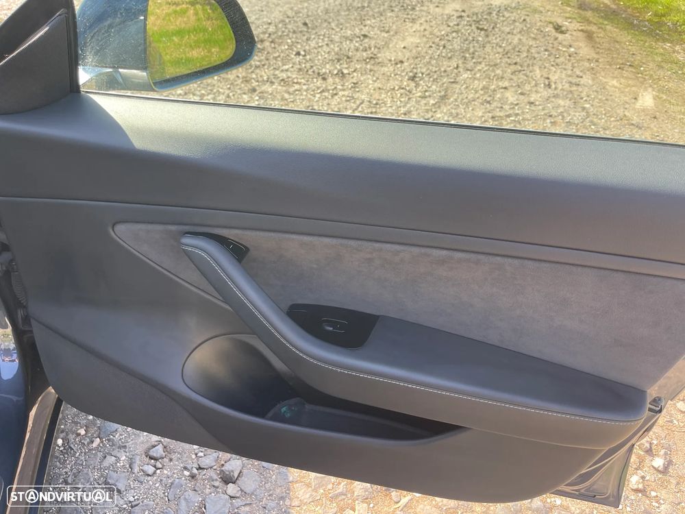 Tesla Model 3 Long Range Tração Integral - 22