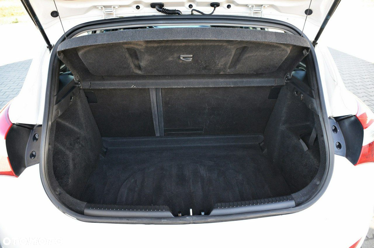 Hyundai i30 - 25