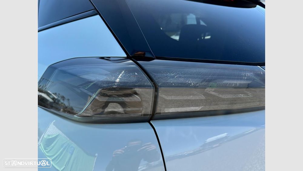 Peugeot 2008 1.2 Hybrid GT e-DCS6 - 10