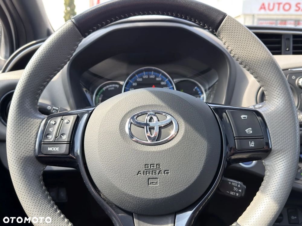 Toyota Yaris 1.5 VVT-i Selection - 22