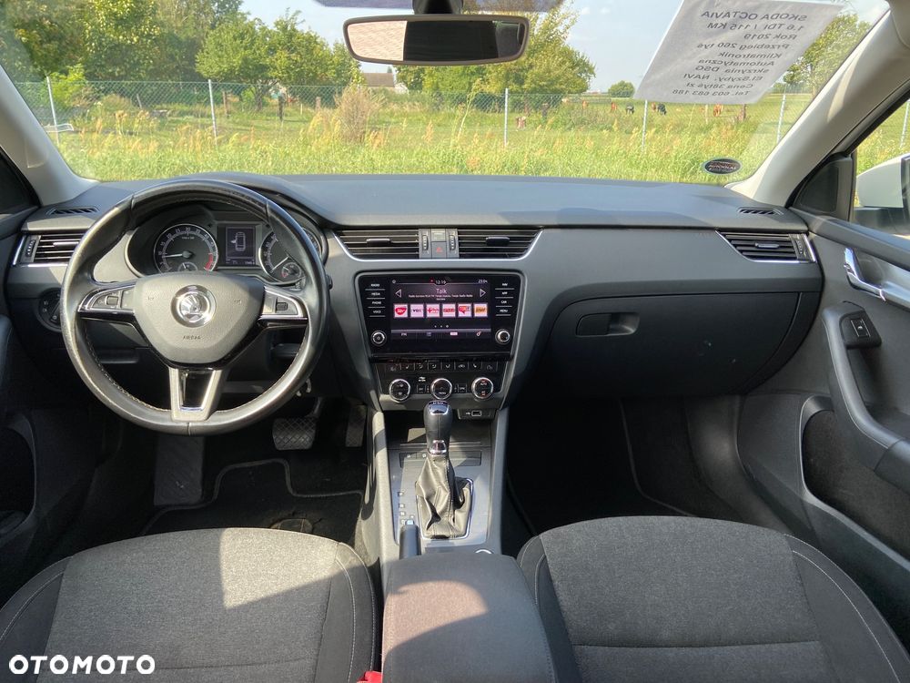 Skoda Octavia 1.6 TDI DSG Soleil - 20