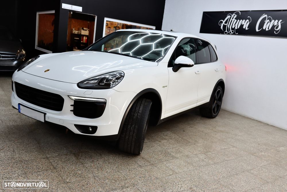 Porsche Cayenne - 6