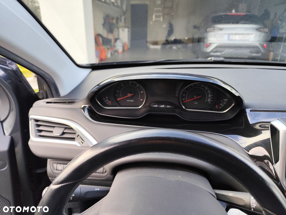 Peugeot 208 1.4 HDi Active - 13