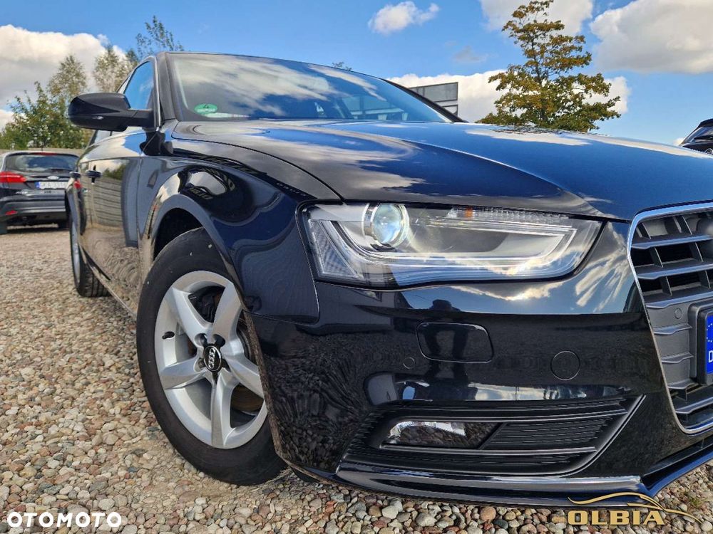 Audi A4 Limousine - 14