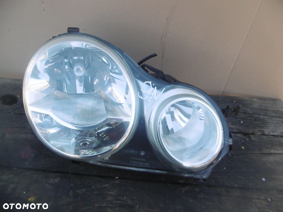 Lampa prawa POLO 9N AL EUROPA - 1