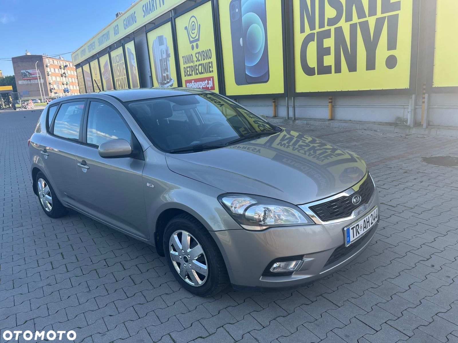 Kia Ceed 1.4 CVVT Attract - 1