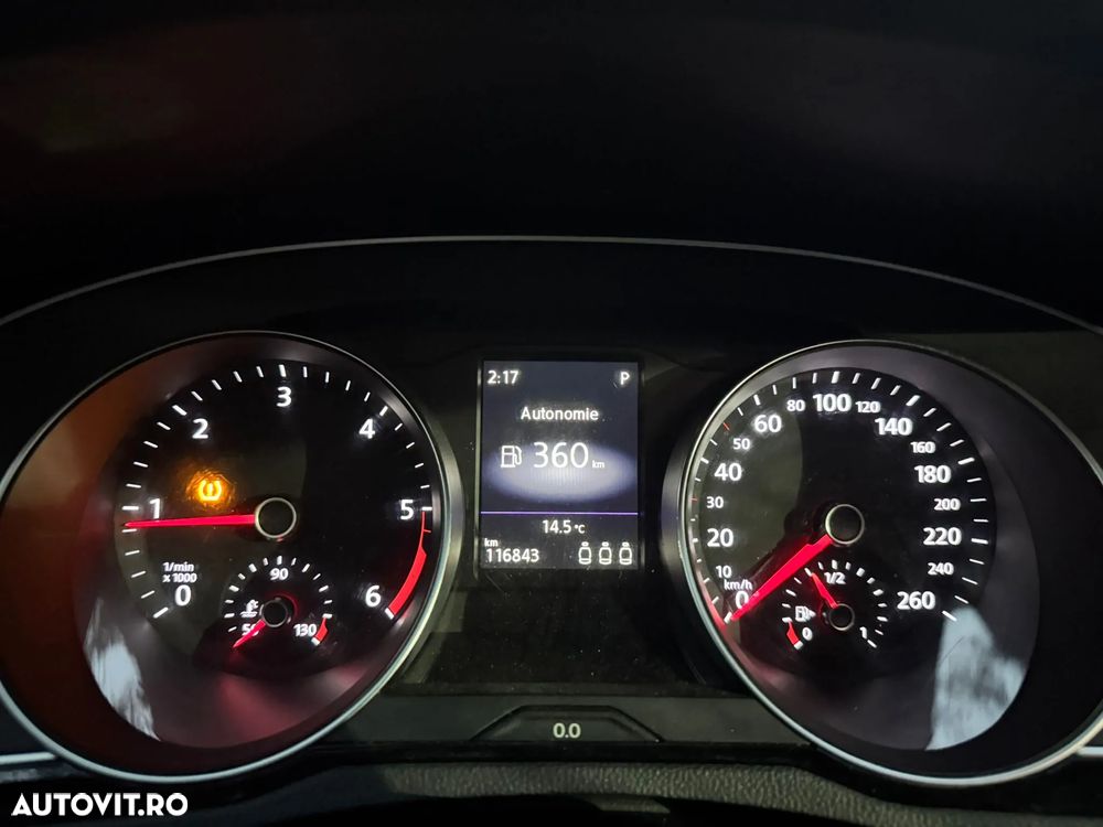 Volkswagen Passat Variant 2.0 TDI DSG Comfortline - 8