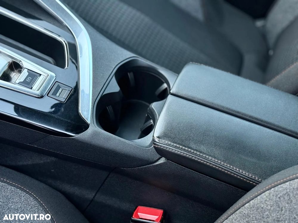 Peugeot 3008 BlueHDi 130 Stop & Start EAT8 Active - 12