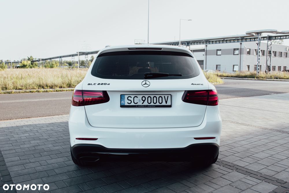 Mercedes-Benz GLC - 11