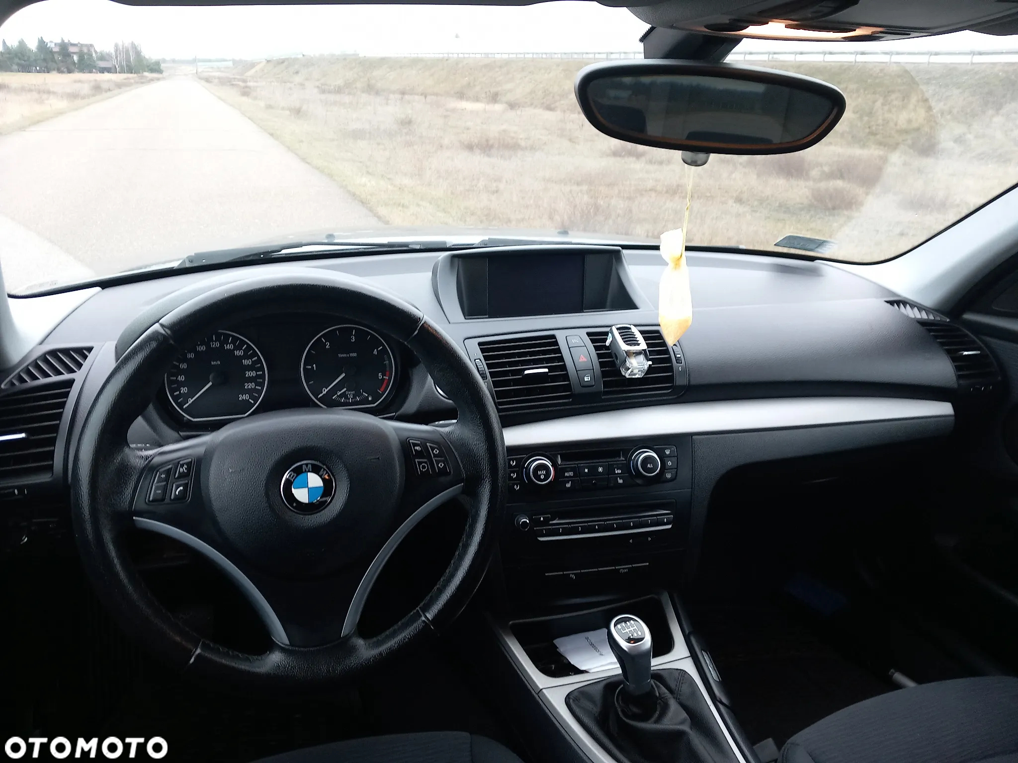 BMW Seria 1 116d - 4