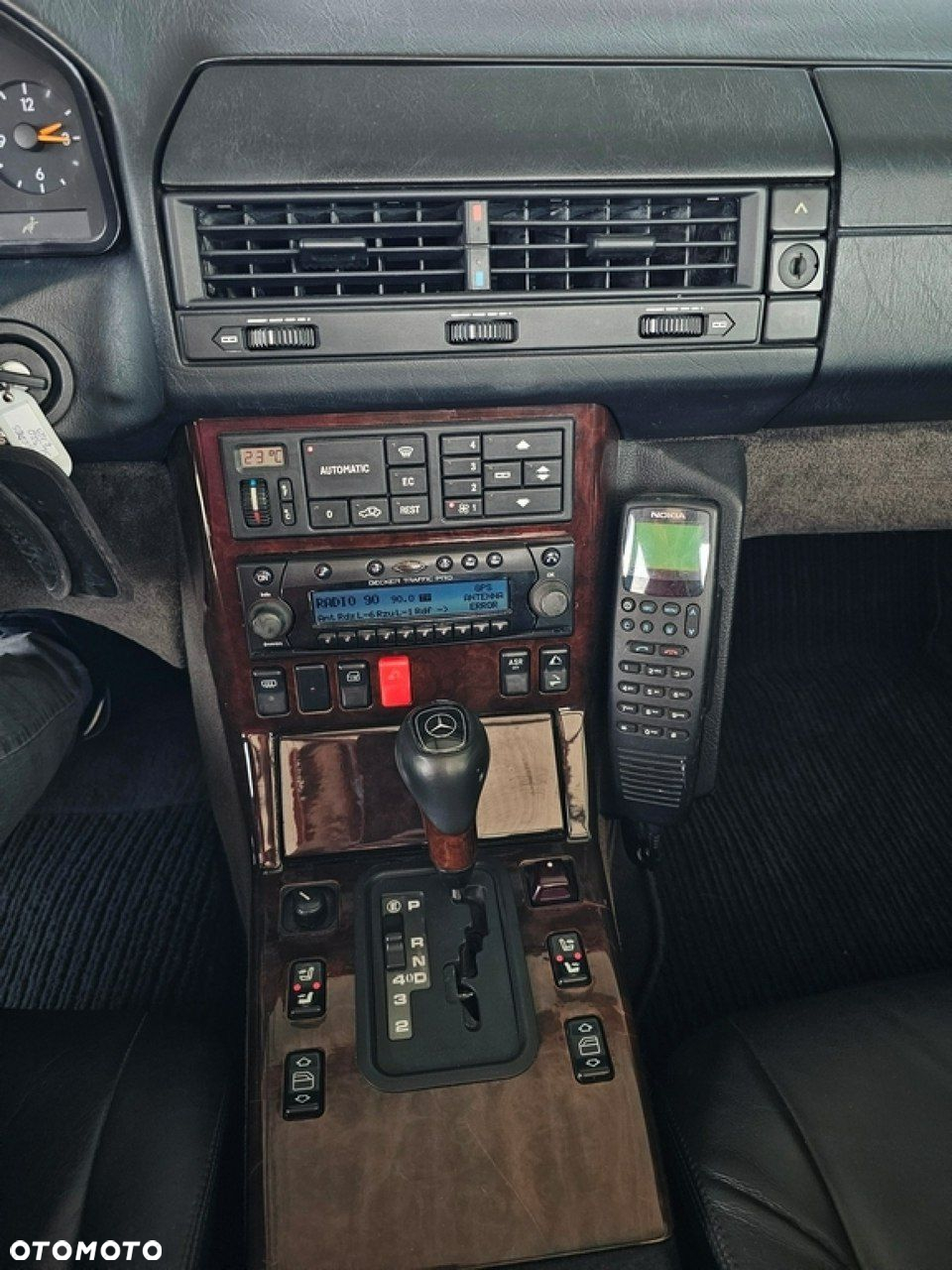 Mercedes-Benz SL - 32