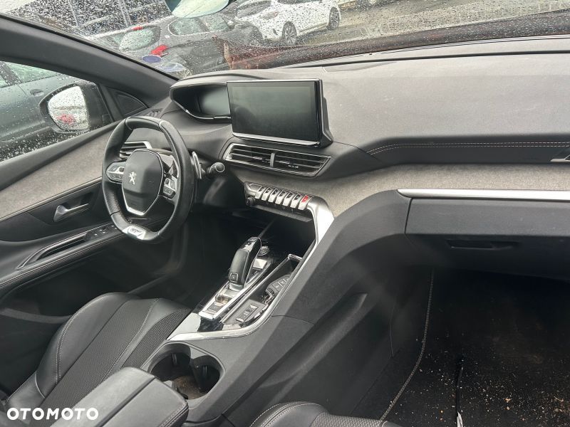 Peugeot 5008 - 5