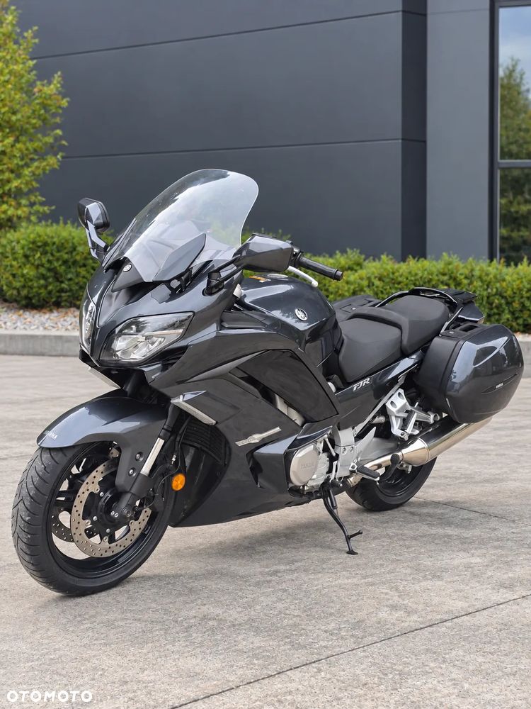 Yamaha FJR - 7