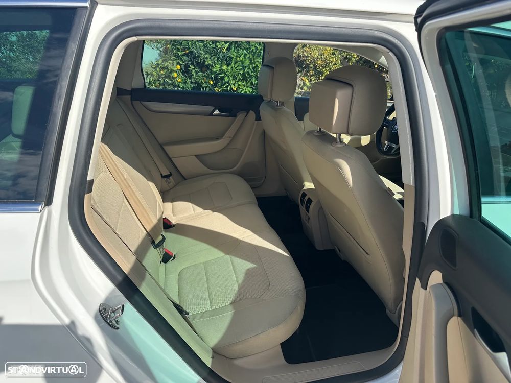 VW Passat Variant - 29