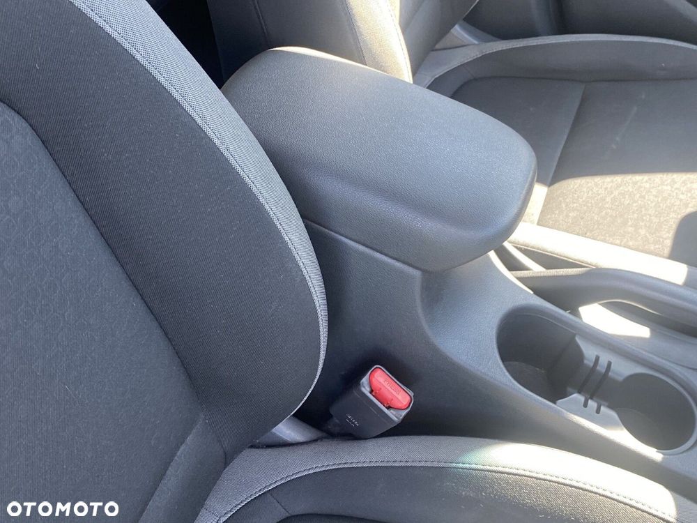 Hyundai Kona - 17